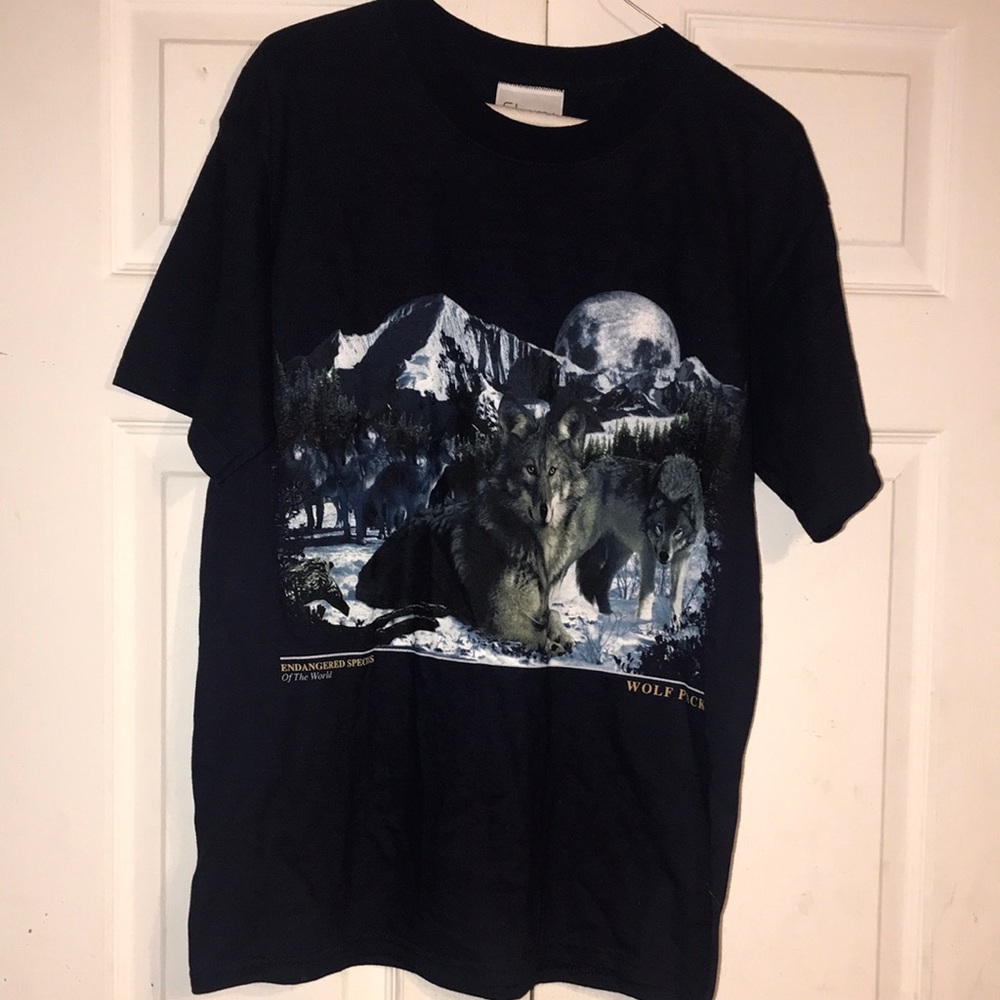 NWOT Wolf Pack Graphic Tee